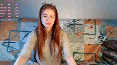 Snapshot of red_schweppes chatting on October 3, 4:01 pm red_schweppes online show from October 3, 4:01 pm