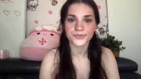 Penelope online show from February 3, 5:03 pm
