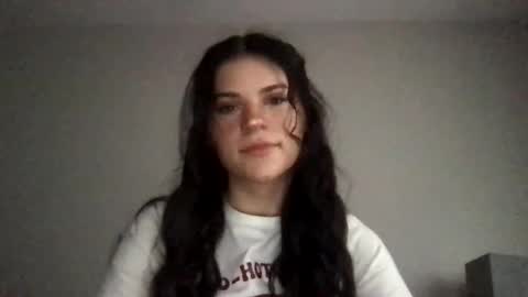 Penelope online show from December 8, 5:44 pm