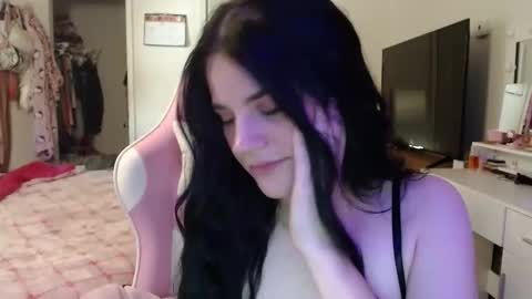 Penelope online show from October 23, 8:48 pm
