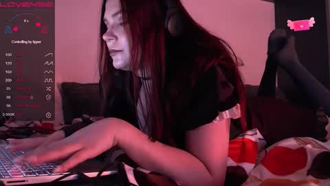 Red online show from October 31, 11:09 pm