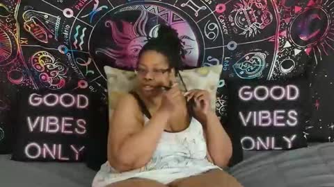 RenaeCumsAlot online show from March 4, 7:09 pm