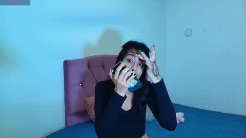 renata_velvet online show from March 30, 11:32 am