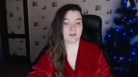 renataoia online show from January 8, 2:14 pm