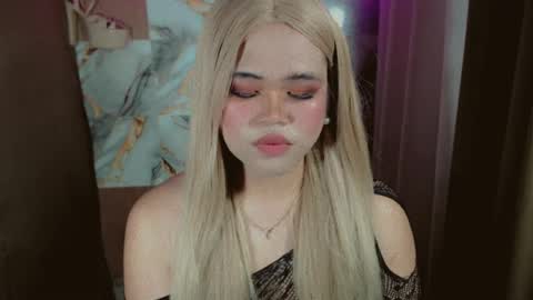        - mamerta online show from June 25, 4:56 am
