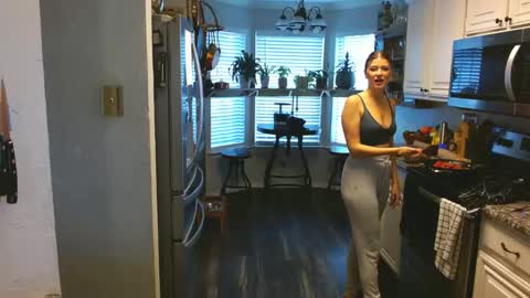 riley depp online show from March 4, 9:32 pm