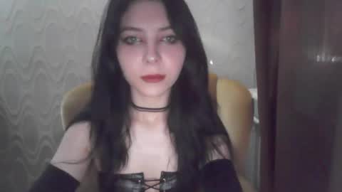Riley online show from July 8, 9:33 am