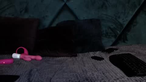 rileylannax online show from March 5, 4:19 am