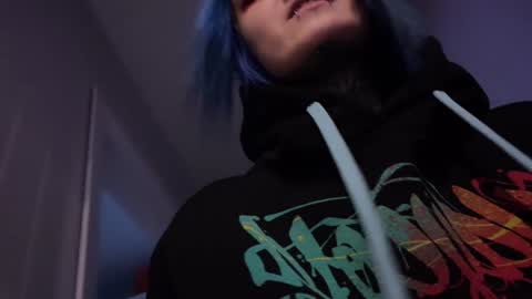   DianaBrite            fansl y online show from January 9, 11:36 am