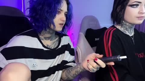   DianaBrite            fansl y online show from January 14, 11:42 am