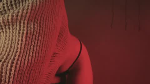 Nicole online show from April 10, 4:24 pm