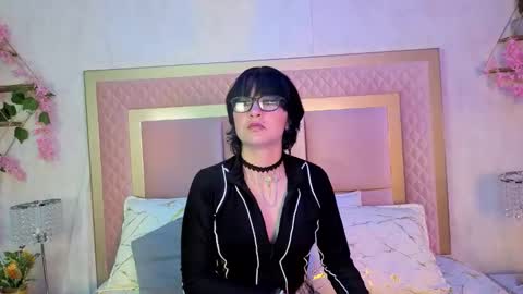 robin D online show from October 16, 12:30 pm