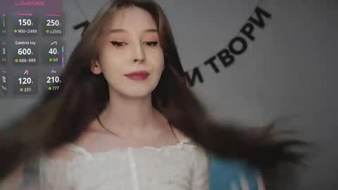 rocketsgirl online show from April 18, 8:28 am