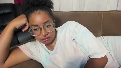 Is A Belle online show from May 29, 2:20 am