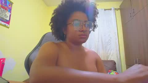 Is A Belle online show from June 18, 9:30 pm