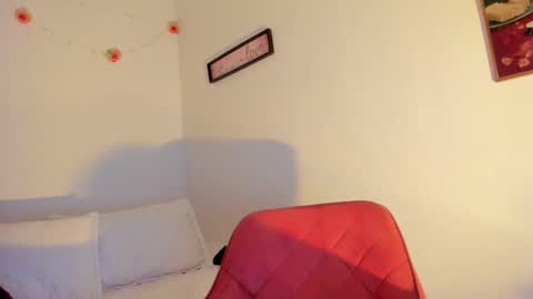 Rosalia online show from March 13, 2:07 pm