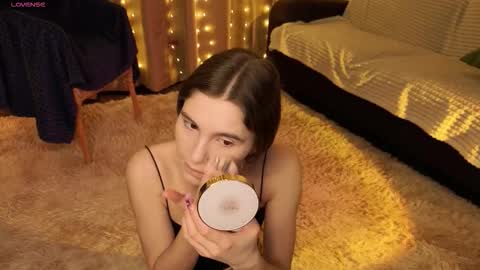 Kylie online show from March 4, 5:19 pm