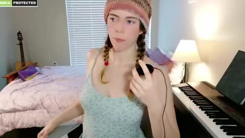   online show from February 16, 4:10 pm