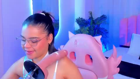 rose_jener06 online show from June 20, 12:14 am