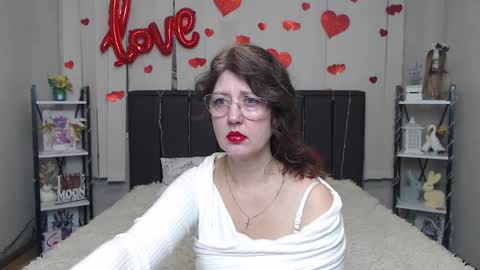 RoseHille online show from March 7, 6:42 am