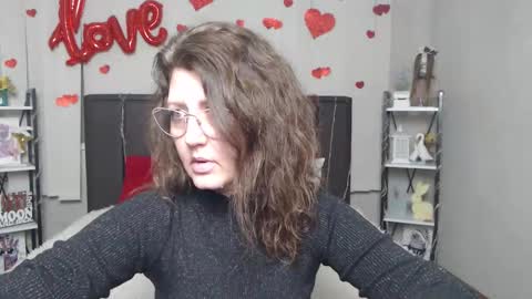 RoseHille online show from March 3, 6:14 pm