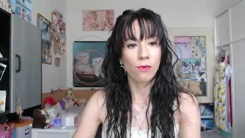 Rose online show from April 10, 1:28 pm