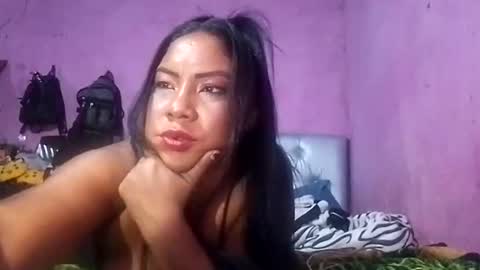 Snapshot of rosmerynava chatting on December 27, 3:31 am rosmerynavarro online show from December 27, 3:31 am