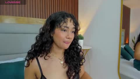 rossie_lanie_ online show from December 20, 1:15 pm
