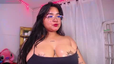 rous_25 online show from May 9, 6:04 am