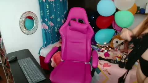 Snapshot of rous_kinky chatting on September 11, 1:39 am rous_kinky online show from September 11, 1:39 am