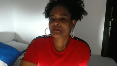 luxa online show from December 2, 7:16 pm