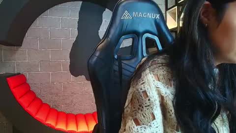 rousse gil online show from January 6, 11:47 am