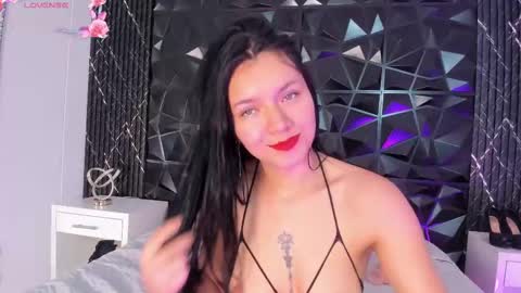 Snapshot of roxanaborns chatting on September 11, 5:57 pm roxanaborns online show from September 11, 5:57 pm