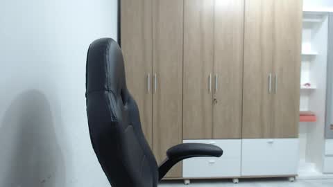 Roxana online show from May 13, 2:06 am