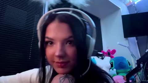 Hana online show from October 15, 1:14 pm