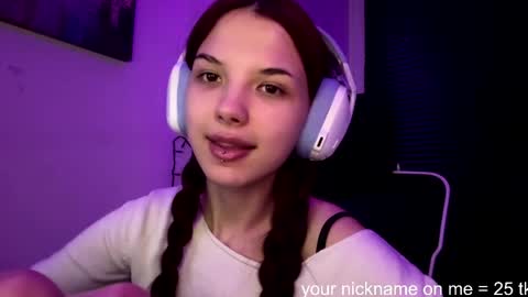 Hana online show from April 18, 7:58 pm