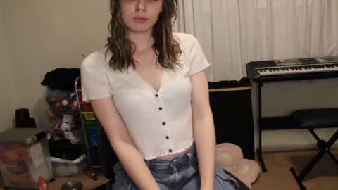 Snapshot of roxiethefox chatting on September 13, 11:46 pm roxie online show from September 13, 11:46 pm