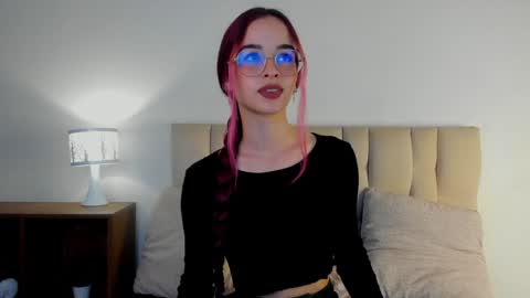 Snapshot of roxxy_mora chatting on January 11, 10:29 pm Roxxy online show from January 11, 10:29 pm