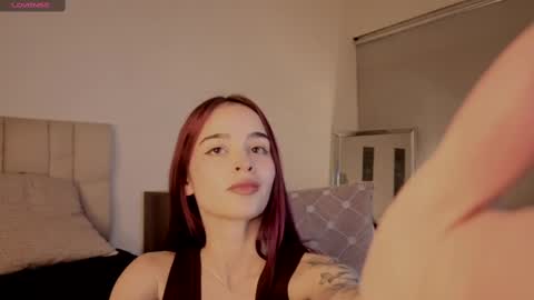 Snapshot of roxxy_mora chatting on September 19, 9:58 pm Roxxy online show from September 19, 9:58 pm