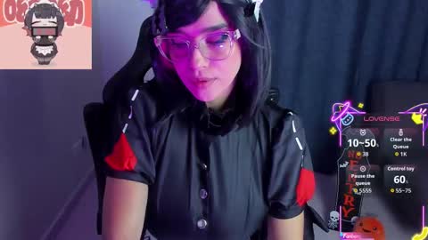 Annah  online show from October 31, 10:19 am