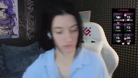 roxy_riot_ online show from December 14, 3:01 am