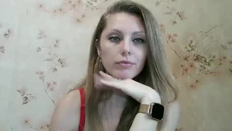 roxyfox18x01 online show from December 5, 7:52 am