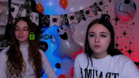 Snapshot of rozmary_ket chatting on October 21, 12:20 pm Im Rozmary nice to meet you 3 online show from October 21, 12:20 pm