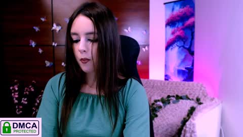 Snapshot of rozmary_ket chatting on December 6, 12:16 pm Im Rozmary nice to meet you 3 online show from December 6, 12:16 pm