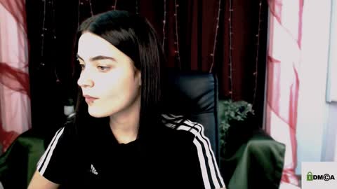 Snapshot of rozmary_ket chatting on December 12, 10:34 am Im Rozmary nice to meet you 3 online show from December 12, 10:34 am