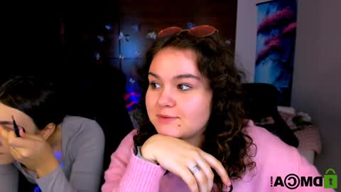 Snapshot of rozmary_ket chatting on December 23, 7:49 am Im Rozmary nice to meet you 3 online show from December 23, 7:49 am