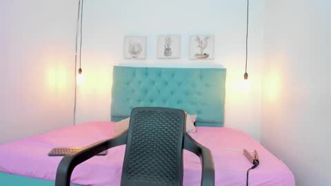 Rubii online show from December 7, 7:54 pm