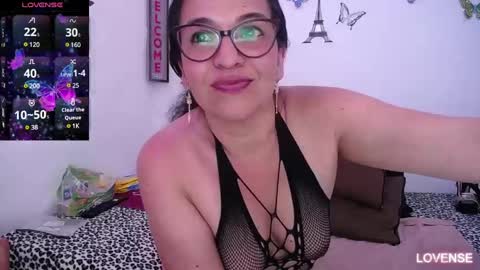 Snapshot of ruby_brown_ chatting on January 18, 7:26 pm Ruby online show from January 18, 7:26 pm