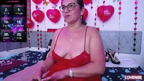 Snapshot of ruby_brown_ chatting on February 14, 7:44 pm Ruby online show from February 14, 7:44 pm