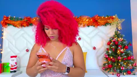 ruby_rogers_ online show from December 20, 1:26 pm